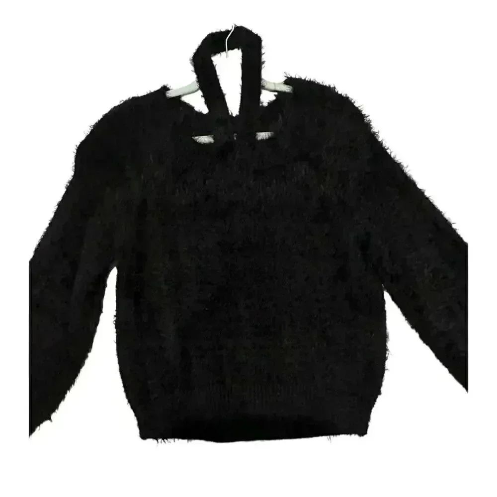 Fabulous like new really soft furry sweater
